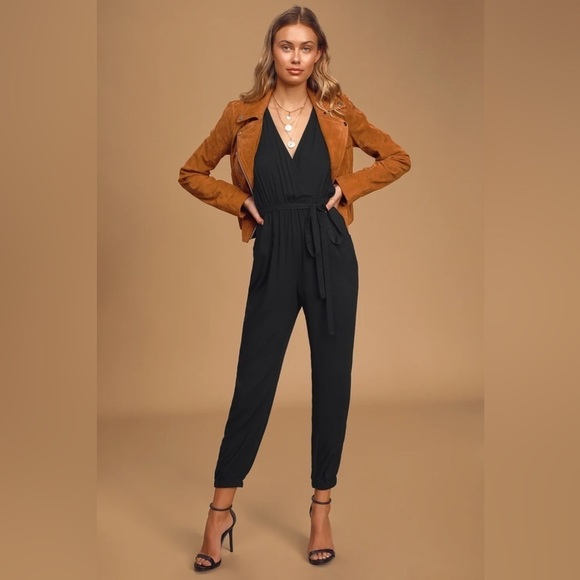 Lulus Pants - NWOT Lulu's Take On The Day Sleeveless Jumpsuit | Size M
